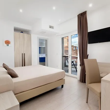Felice Hotel 3*